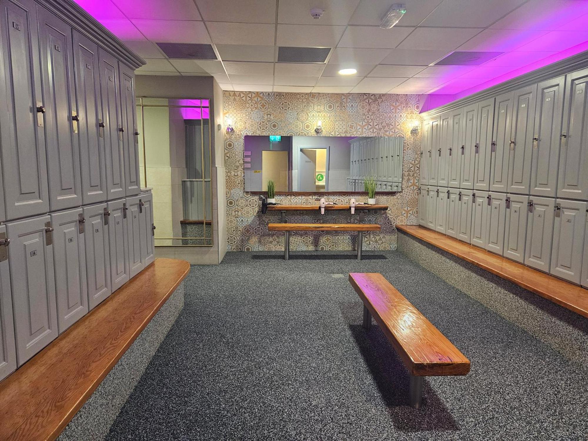 华福酒店 韦克斯福德 外观 照片